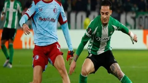 全球瞩目：美国关税政策或致本国汽车产业陷入危机