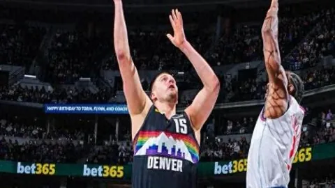 东契奇全场高效，11中7三分6中3，豪取34分7板7助1帽